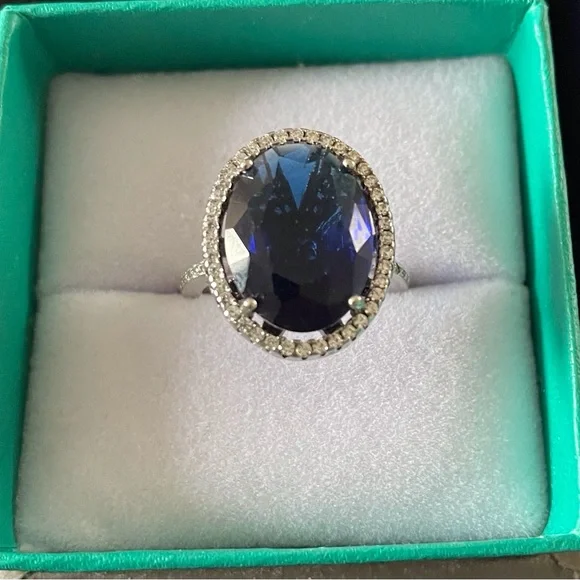 Beautiful Royal blue cocktail statement ring 💍 - Picture 8 of 11